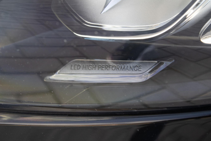 Mercedes-Benz A-Klasse 250 Premium Plus PANO CAMERA BURMESTER AMG DIFFUSER LED