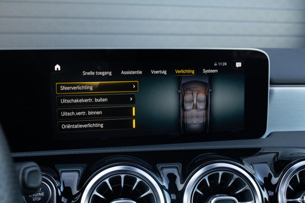 Mercedes-Benz A-Klasse 250 Premium Plus PANO CAMERA BURMESTER AMG DIFFUSER LED