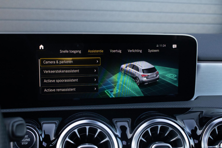 Mercedes-Benz A-Klasse 250 Premium Plus PANO CAMERA BURMESTER AMG DIFFUSER LED