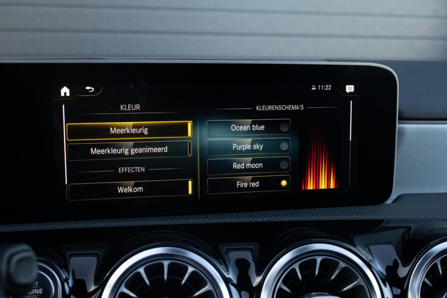 Mercedes-Benz A-Klasse 250 Premium Plus PANO CAMERA BURMESTER AMG DIFFUSER LED
