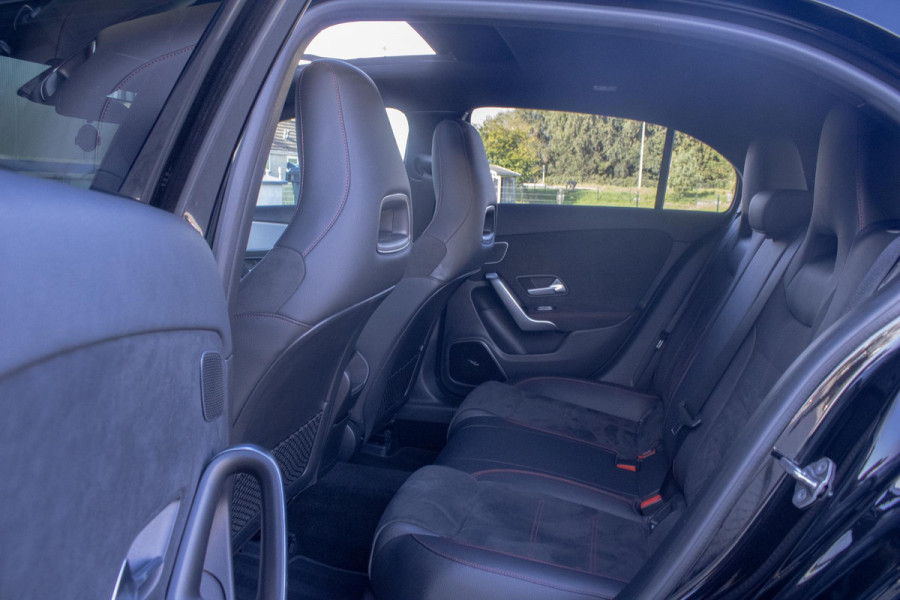 Mercedes-Benz A-Klasse 250 Premium Plus PANO CAMERA BURMESTER AMG DIFFUSER LED