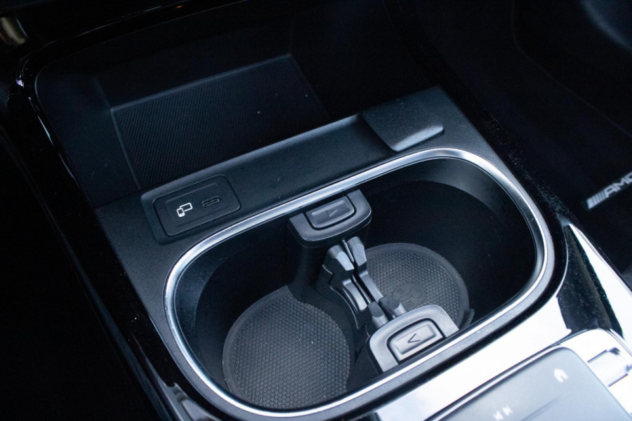 Mercedes-Benz A-Klasse 250 Premium Plus PANO CAMERA BURMESTER AMG DIFFUSER LED