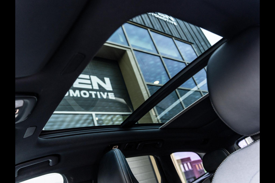 Volvo XC60 2.0 T6 Plug-in hybrid AWD Ultra Black Edition - R-Design l Pano l HUD l Memory