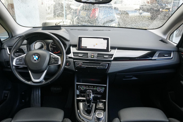 BMW 2 Serie Gran Tourer 218i 7p. Executive Edition + CAMERA / SPORTSTOELEN / LED / HEAD-UP