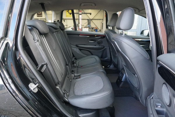 BMW 2 Serie Gran Tourer 218i 7p. Executive Edition + CAMERA / SPORTSTOELEN / LED / HEAD-UP