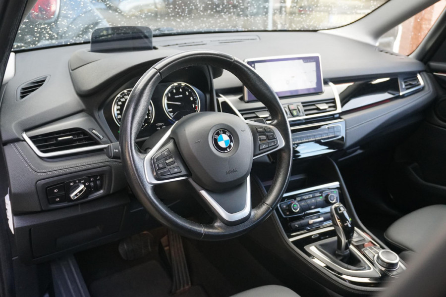 BMW 2 Serie Gran Tourer 218i 7p. Executive Edition + CAMERA / SPORTSTOELEN / LED / HEAD-UP