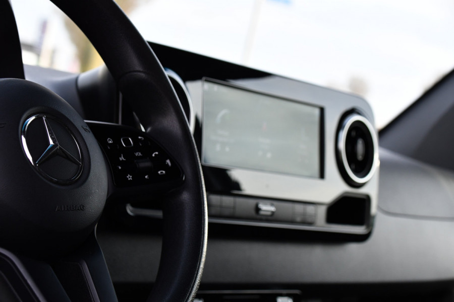 Mercedes-Benz Sprinter 316 2.2 CDI L2H2 PB Edition Full Options! 360 Camera, Cruise, LED, Carplay, 10,5'' Mbux, Stoelverwarming, NAVI, Automaat, Uniek!