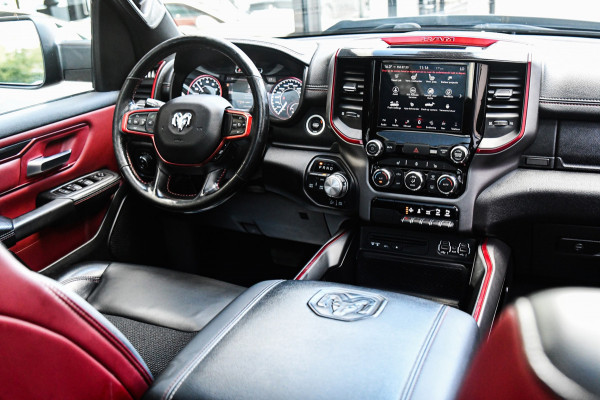 Dodge Ram 1500 5.7 V8 4x4 Crew Cab REBEL, BTW, Panorama, Full!