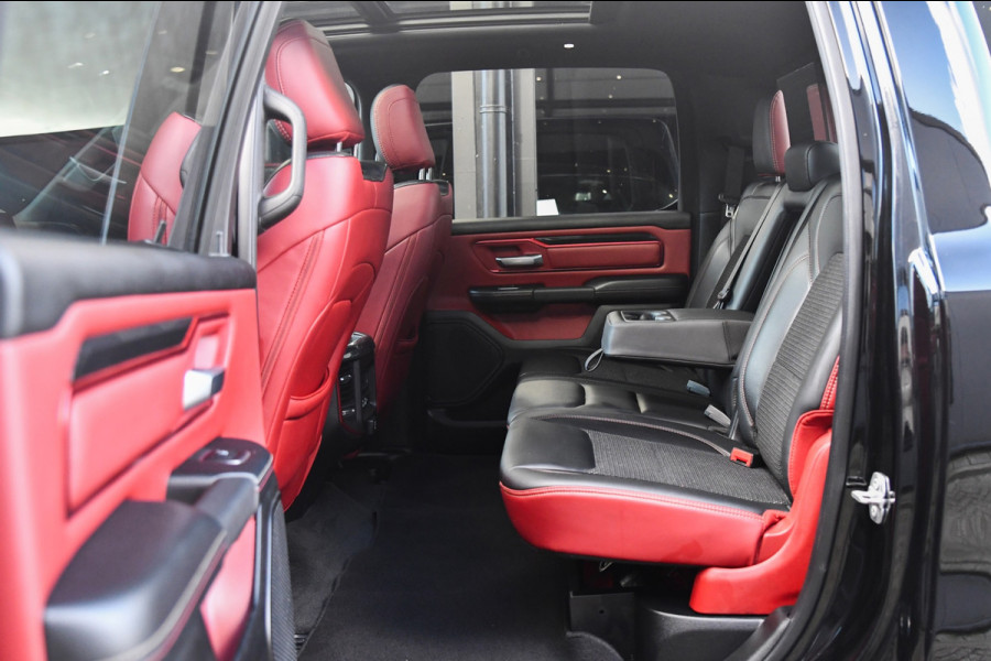 Dodge Ram 1500 5.7 V8 4x4 Crew Cab REBEL, BTW, Panorama, Full!