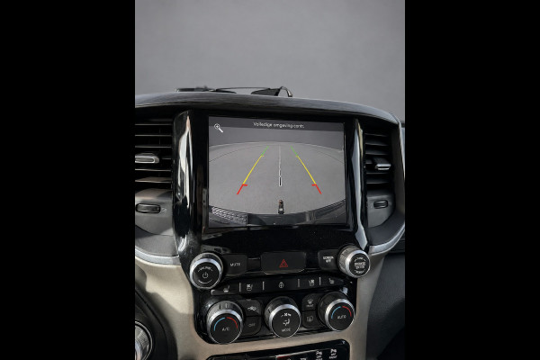Dodge Ram 1500 5.7 V8 4x4 Crew Cab 5'7 Laramie Camera, Luchtvering, Carplay, LED, Leder, Stoelverwarmong, H&K, Stoelverkoeling, 3500kg Trekhaak, Uniek!