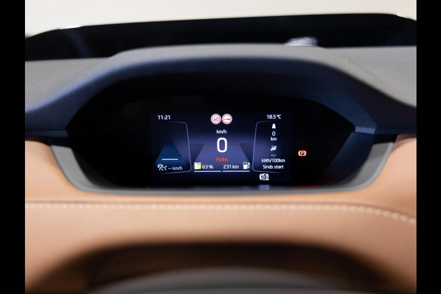 Škoda ENYAQ iV 80 SOH 93% / 204pk / Panorama dak / Trekhaak / Leder / Head-up display /