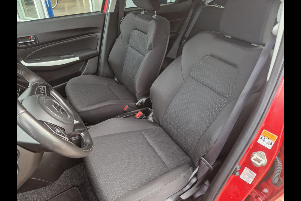 Suzuki Swift 1.2 Comfort Smart Hybrid LMV | Airco | Cruise controle | Stoelverwarming | All-Weather Banden |