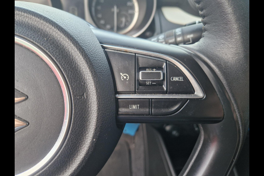 Suzuki Swift 1.2 Comfort Smart Hybrid LMV | Airco | Cruise controle | Stoelverwarming | All-Weather Banden |