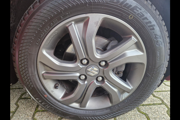 Suzuki Swift 1.2 Comfort Smart Hybrid LMV | Airco | Cruise controle | Stoelverwarming | All-Weather Banden |