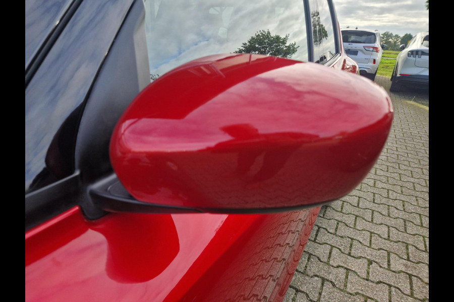 Suzuki Swift 1.2 Comfort Smart Hybrid LMV | Airco | Cruise controle | Stoelverwarming | All-Weather Banden |
