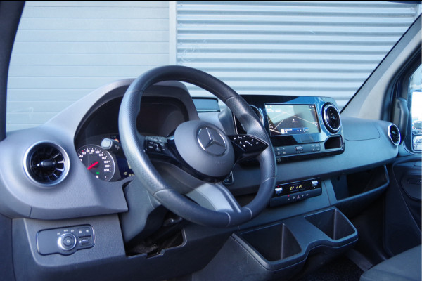 Mercedes-Benz Sprinter 317 1.9 CDI L2H2 3-ZITS, FACELIFT, AUT. LED, STOELVERWARMING, MBUX 10'', CAMERA, NAVI, CRUISE, CLIMA, PARKEERSENSOREN