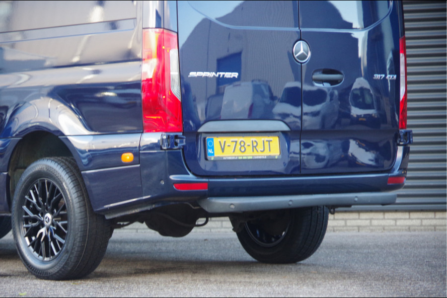 Mercedes-Benz Sprinter 317 1.9 CDI L2H2 3-ZITS, FACELIFT, AUT. LED, STOELVERWARMING, MBUX 10'', CAMERA, NAVI, CRUISE, CLIMA, PARKEERSENSOREN