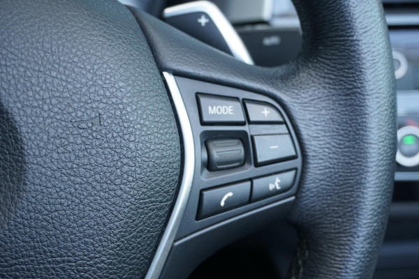 BMW 2 Serie Cabrio 220i High Executive + CAMERA / LEDER / STOELVERWARMING / GROOT SCHERM