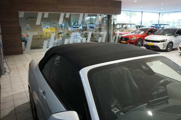 BMW 2 Serie Cabrio 220i High Executive + CAMERA / LEDER / STOELVERWARMING / GROOT SCHERM