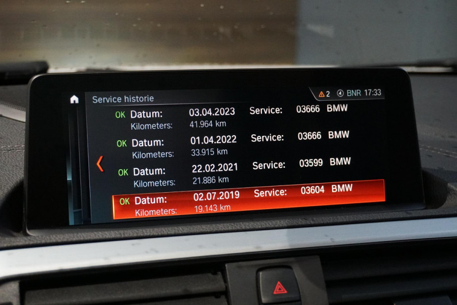 BMW 2 Serie Cabrio 220i High Executive + CAMERA / LEDER / STOELVERWARMING / GROOT SCHERM
