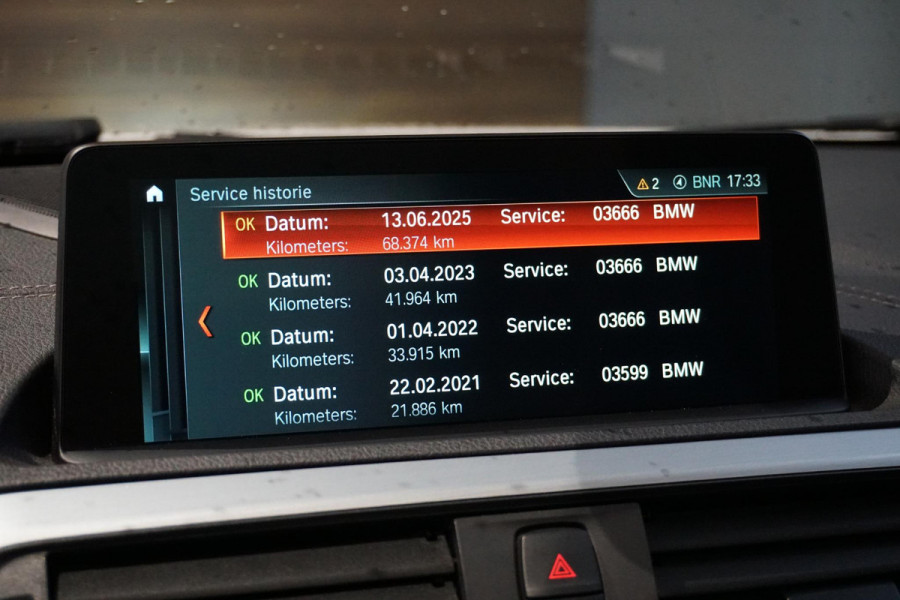 BMW 2 Serie Cabrio 220i High Executive + CAMERA / LEDER / STOELVERWARMING / GROOT SCHERM