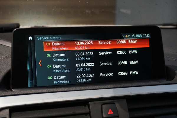 BMW 2 Serie Cabrio 220i High Executive + CAMERA / LEDER / STOELVERWARMING / GROOT SCHERM