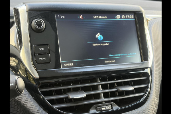 Peugeot 2008 1.2 PureTech Allure ✓1e Eigenaar✓Pano✓Camera✓Navi✓D-riem vv in 2024✓Trekhaak✓Dealer Onderhouden✓Carplay✓Clima✓Cruise✓110pk✓Halfleder✓Pdc✓Lm velgen✓N.A.P✓Apk tot 04-2027