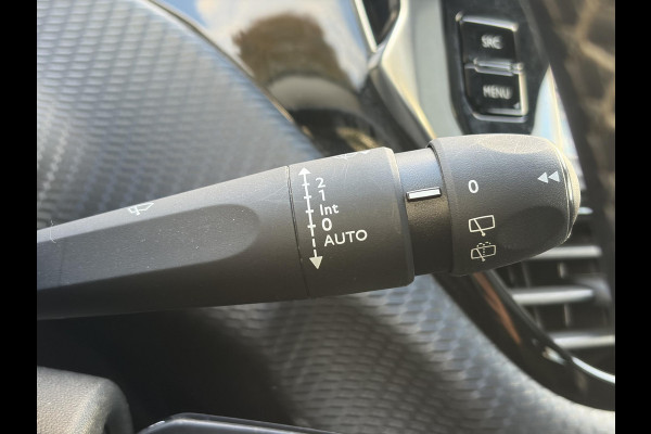 Peugeot 2008 1.2 PureTech Allure ✓1e Eigenaar✓Pano✓Camera✓Navi✓D-riem vv in 2024✓Trekhaak✓Dealer Onderhouden✓Carplay✓Clima✓Cruise✓110pk✓Halfleder✓Pdc✓Lm velgen✓N.A.P✓Apk tot 04-2027