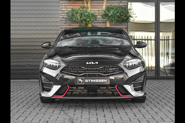 Kia ProCeed 1.6 T-GDi GT Panoramadak Trekhaak Alcantara Camera JBL