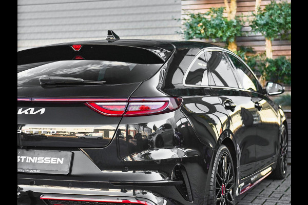 Kia ProCeed 1.6 T-GDi GT Panoramadak Trekhaak Alcantara Camera JBL