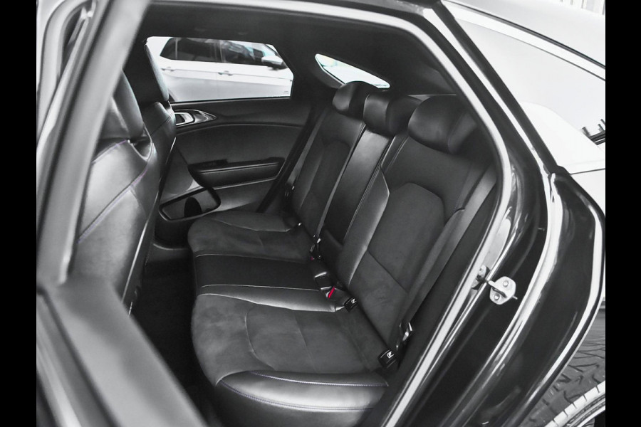Kia ProCeed 1.6 T-GDi GT Panoramadak Trekhaak Alcantara Camera JBL