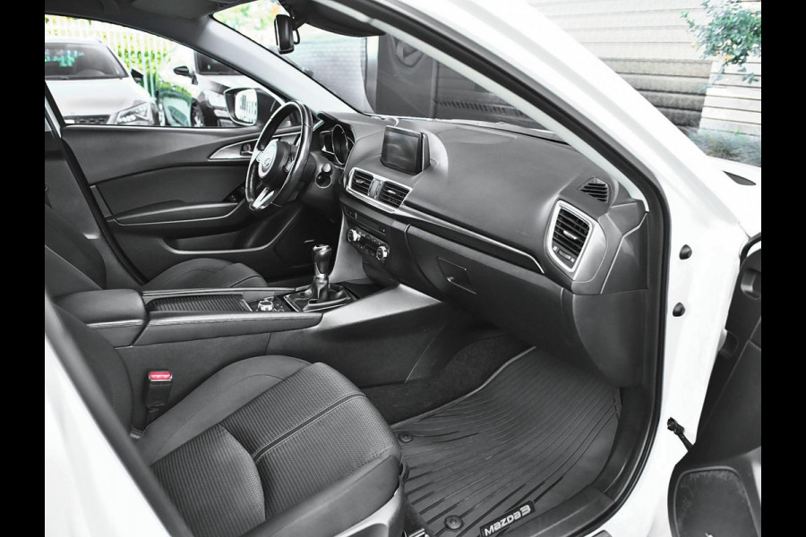 Mazda 3 2.0 SkyActiv-G 120 SkyLease+ Sport Pakket Camera Navi Clima 18 inch