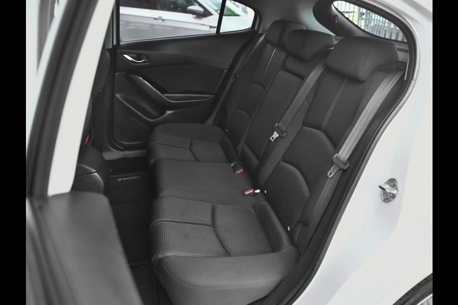 Mazda 3 2.0 SkyActiv-G 120 SkyLease+ Sport Pakket Camera Navi Clima 18 inch