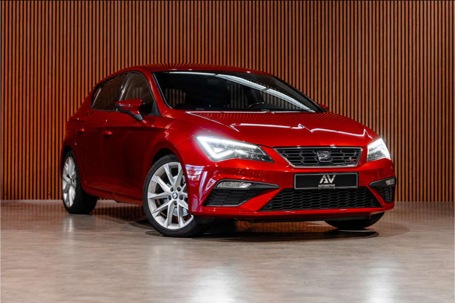 Seat Leon ST 1.4 EcoTSI 150 PK FR | Camera | Bi-Xenon | CarPlay | Lederen bekleding | PDC | Cruise control | Airco | Nieuwe APK