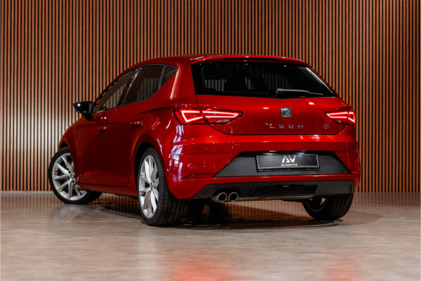 Seat Leon ST 1.4 EcoTSI 150 PK FR | Camera | Bi-Xenon | CarPlay | Lederen bekleding | PDC | Cruise control | Airco | Nieuwe APK