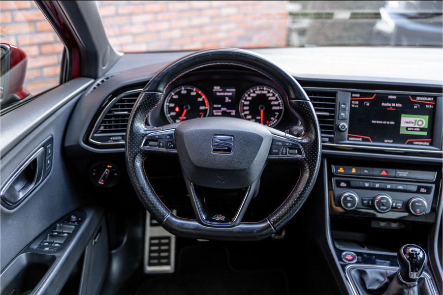 Seat Leon ST 1.4 EcoTSI 150 PK FR | Camera | Bi-Xenon | CarPlay | Lederen bekleding | PDC | Cruise control | Airco | Nieuwe APK