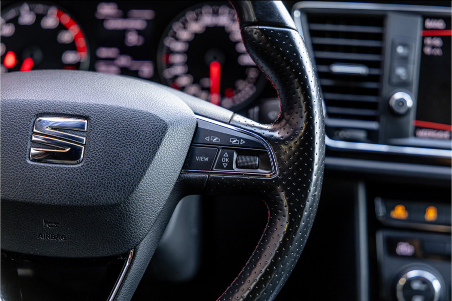 Seat Leon ST 1.4 EcoTSI 150 PK FR | Camera | Bi-Xenon | CarPlay | Lederen bekleding | PDC | Cruise control | Airco | Nieuwe APK