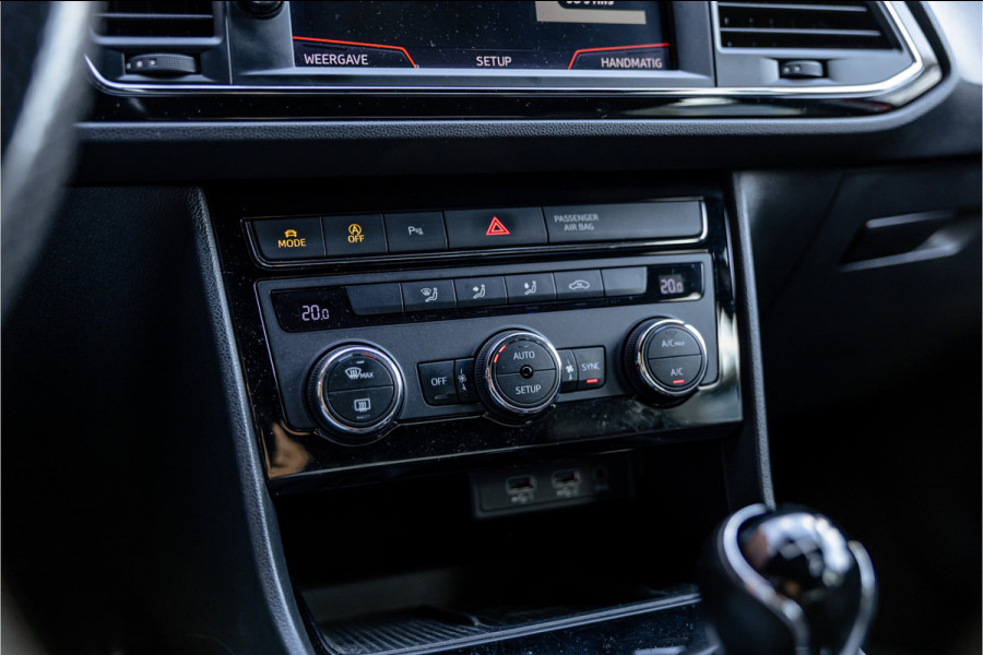 Seat Leon ST 1.4 EcoTSI 150 PK FR | Camera | Bi-Xenon | CarPlay | Lederen bekleding | PDC | Cruise control | Airco | Nieuwe APK