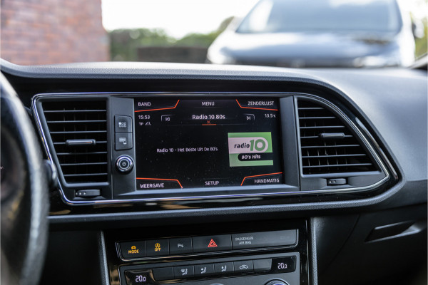 Seat Leon ST 1.4 EcoTSI 150 PK FR | Camera | Bi-Xenon | CarPlay | Lederen bekleding | PDC | Cruise control | Airco | Nieuwe APK