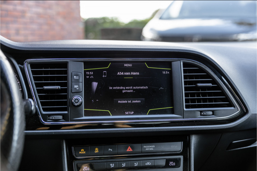 Seat Leon ST 1.4 EcoTSI 150 PK FR | Camera | Bi-Xenon | CarPlay | Lederen bekleding | PDC | Cruise control | Airco | Nieuwe APK