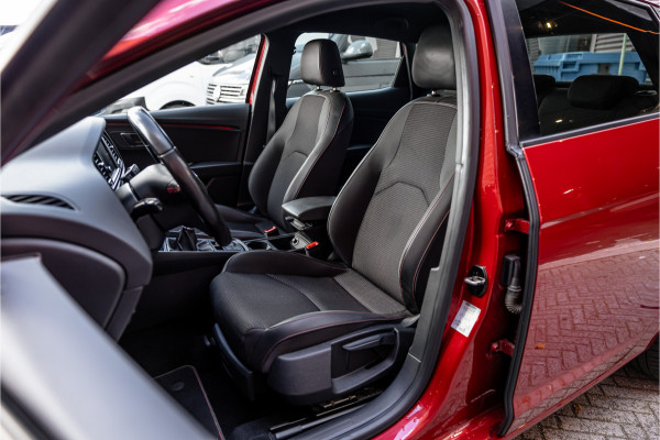 Seat Leon ST 1.4 EcoTSI 150 PK FR | Camera | Bi-Xenon | CarPlay | Lederen bekleding | PDC | Cruise control | Airco | Nieuwe APK