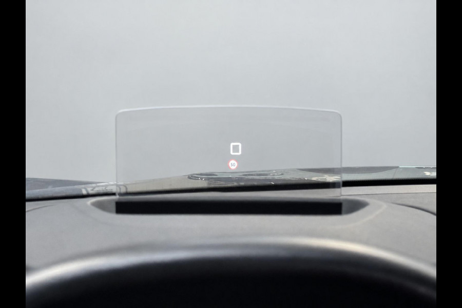 Citroën Ë-C4 X Shine 50 kWh | Panoramadak | Pack Winter | Fietsendragerhaak | Prijs is rijklaar