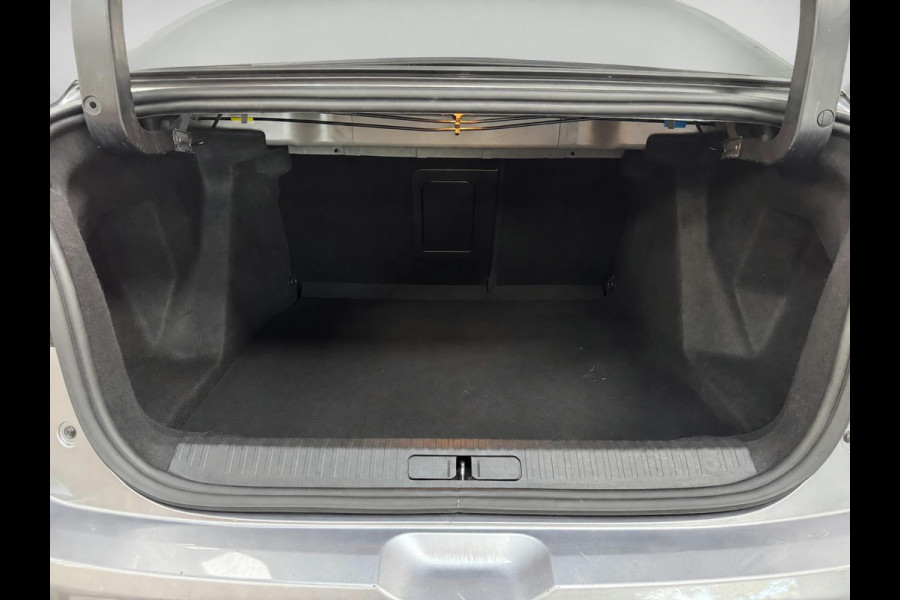 Citroën Ë-C4 X Shine 50 kWh | Panoramadak | Pack Winter | Fietsendragerhaak | Prijs is rijklaar