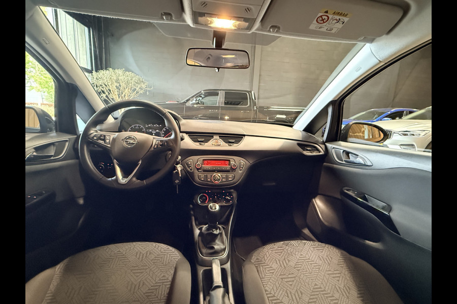 Opel Corsa 1.4 Favourite Airco. Cruise. Trekhaak. 78000 km met NAP