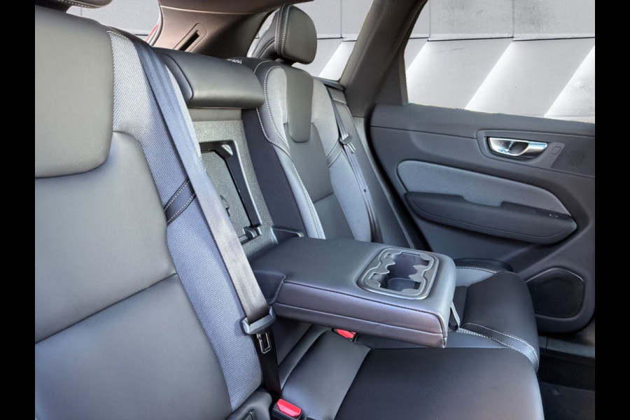 Volvo XC60 2.0 T8 Plug-in hybrid AWD BLACK EDITION (FACELIFT) ** PANO, ACC, HuD, 21-inch LMV ** 29k onder NP - UNFALLFREI ** ** INFORMEER OOK NAAR ONZE AANTREKKELIJKE FINANCIAL-LEASE TARIEVEN **