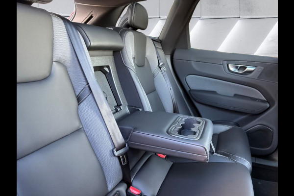 Volvo XC60 2.0 T8 Plug-in hybrid AWD BLACK EDITION (FACELIFT) ** PANO, ACC, HuD, 21-inch LMV ** 29k onder NP - UNFALLFREI ** ** INFORMEER OOK NAAR ONZE AANTREKKELIJKE FINANCIAL-LEASE TARIEVEN **