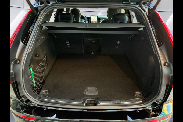 Volvo XC60 2.0 T8 Plug-in hybrid AWD BLACK EDITION (FACELIFT) ** PANO, ACC, HuD, 21-inch LMV ** 29k onder NP - UNFALLFREI ** ** INFORMEER OOK NAAR ONZE AANTREKKELIJKE FINANCIAL-LEASE TARIEVEN **