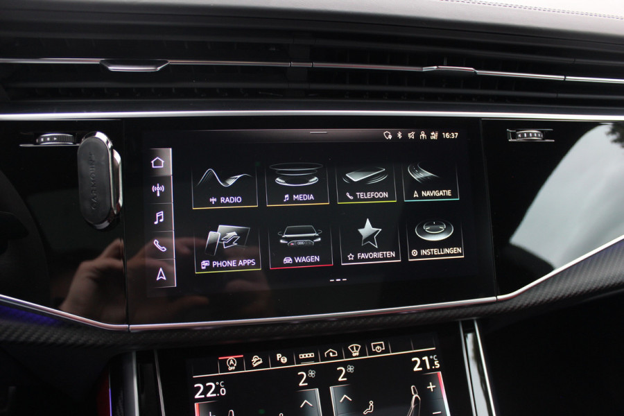 Audi RSQ8 4.0 TFSI quattro / URBAN / Milltek / Trekhaak / Panoramadak / 360Camera / Head-up / B&O 3D / Keramisch / Achterasbesturing / 23'' / RS Dynamic Pakket / Keyless / Carbon intr. / Ventilatie+Massage / Dodehoek /