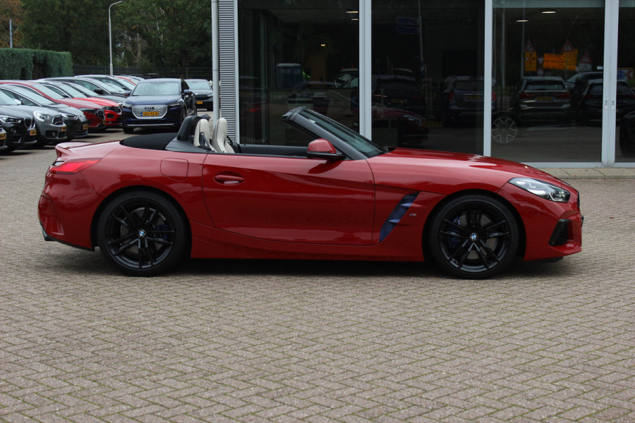 BMW Z4 Roadster M40i First Edition / Full option! / Camera / Head-up / Leder / Harman Kardon / 19'' / Keyless / Stuur+Stoelverwarming / Windscherm / Dodehoek / DAB / ACC