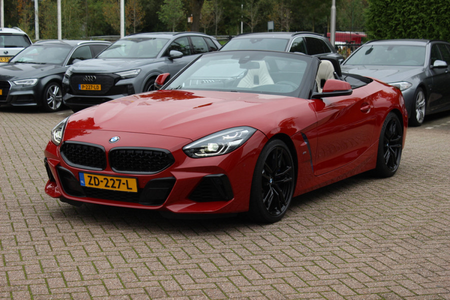 BMW Z4 Roadster M40i First Edition / Full option! / Camera / Head-up / Leder / Harman Kardon / 19'' / Keyless / Stuur+Stoelverwarming / Windscherm / Dodehoek / DAB / ACC